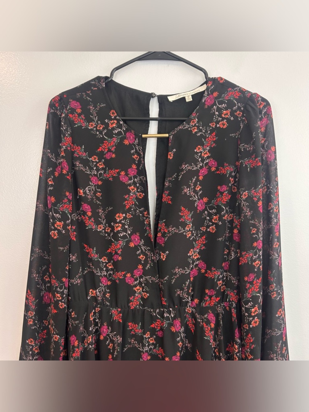 Lover's + Friends Lana Moody Floral Flowy Deep V Keyhole Mini Dress Size Medium - Picture 3 of 13
